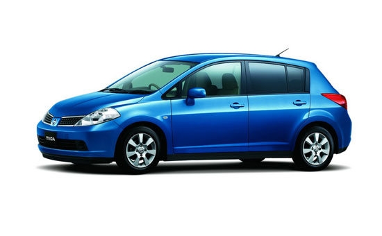 Nissan_Tiida 5D_1.8 S