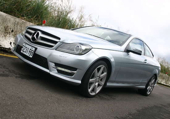 M-Benz_C-Class Coupe_C350 BlueEFFICIENCY