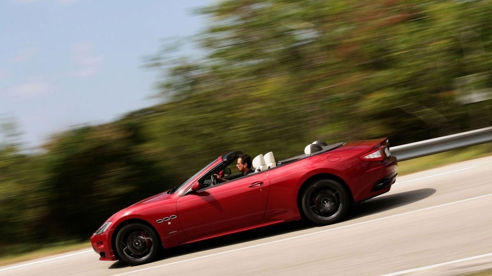 Maserati_GranCabrio_Sport 4.7