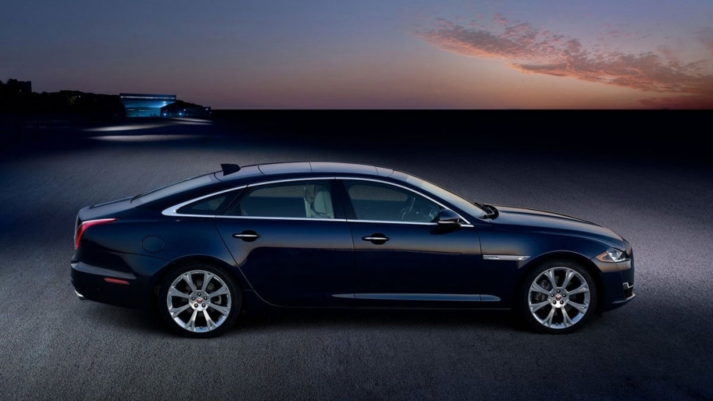 Jaguar_XJ_L V6 S/C  Premium Luxury