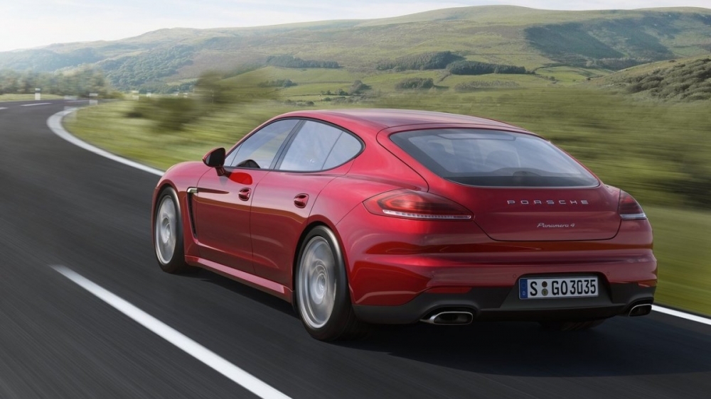 Porsche_Panamera_4