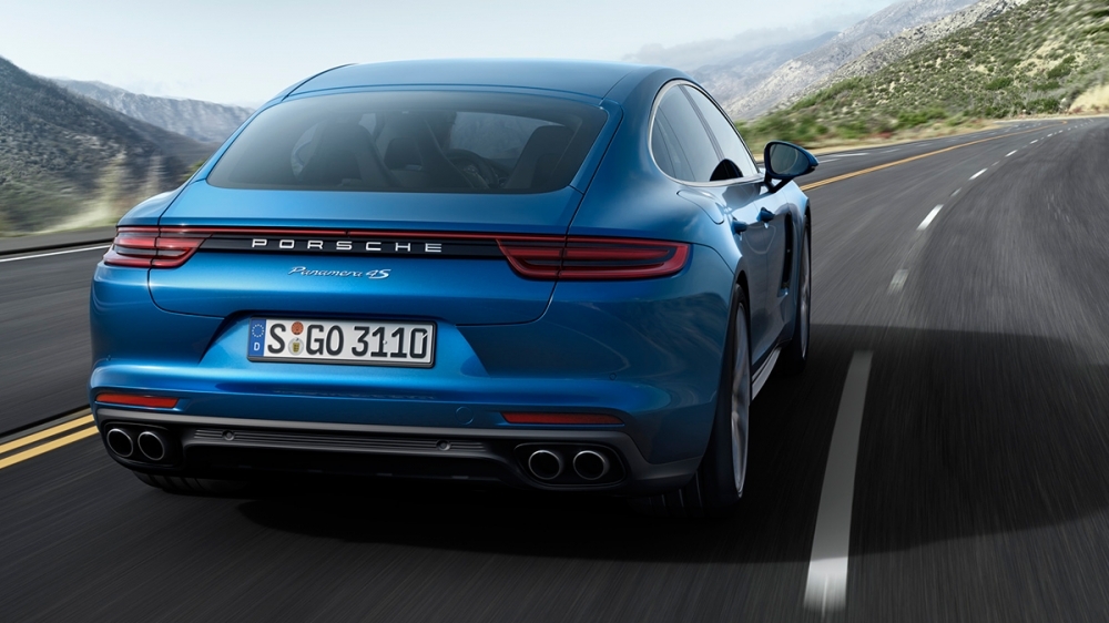 2020 Porsche Panamera 4 S