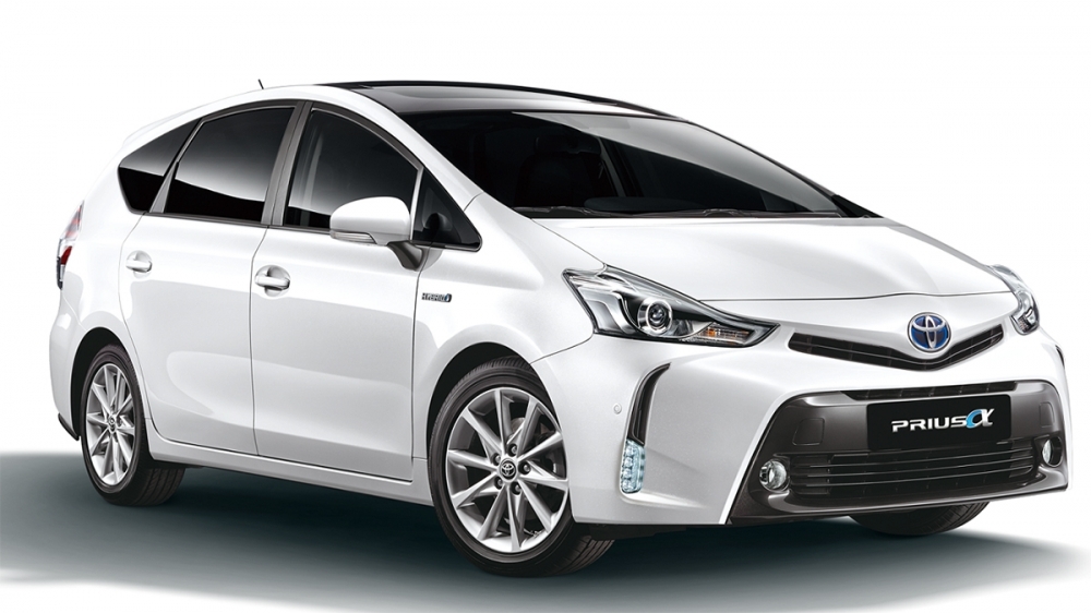 2021 Toyota Prius Alpha 1.8