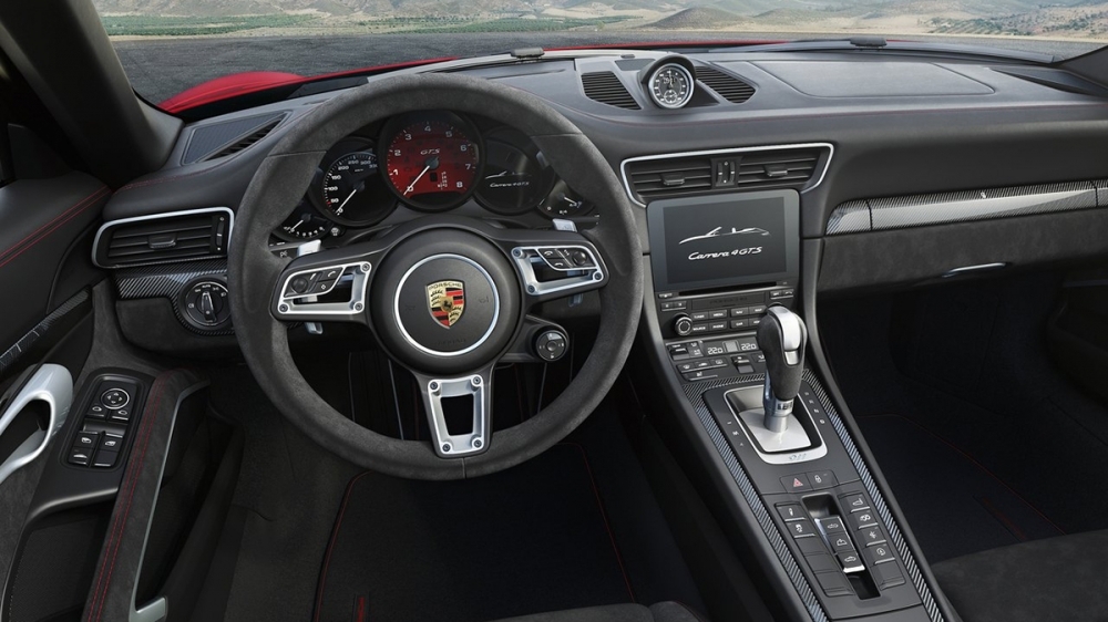 2019 Porsche 911 Carrera 4 GTS Coupe