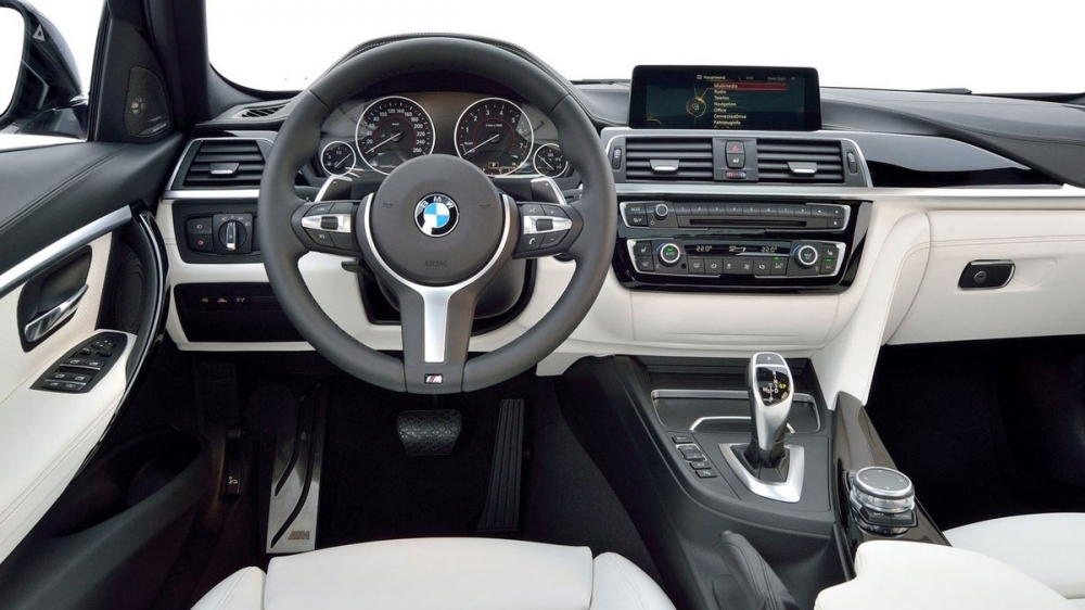 BMW_3-Series Sedan_330i M Sport