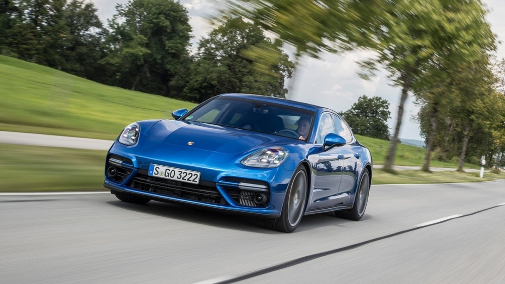 2019 Porsche Panamera V6