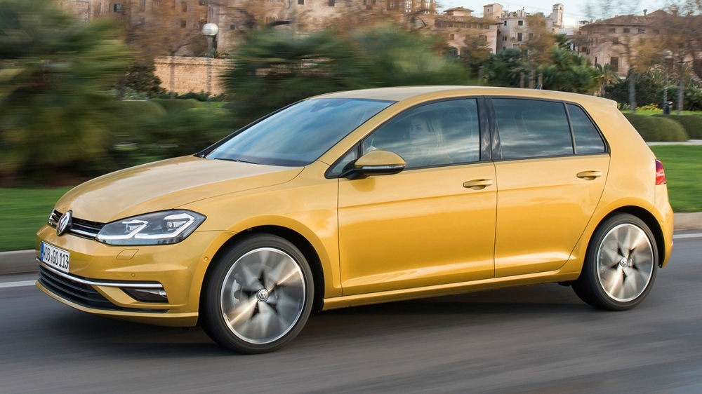 Volkswagen_Golf_230 TSI Trendline