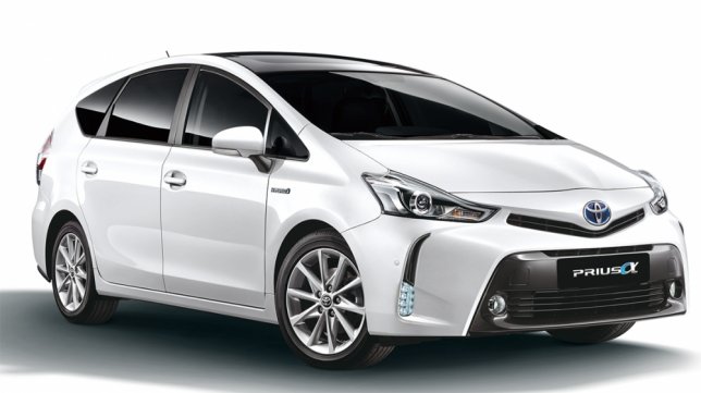 2021 Toyota Prius Alpha 1.8