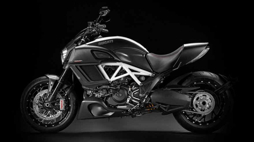 2017 Ducati Diavel Carbon