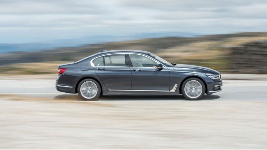 2018 BMW 7-Series 730i Luxury