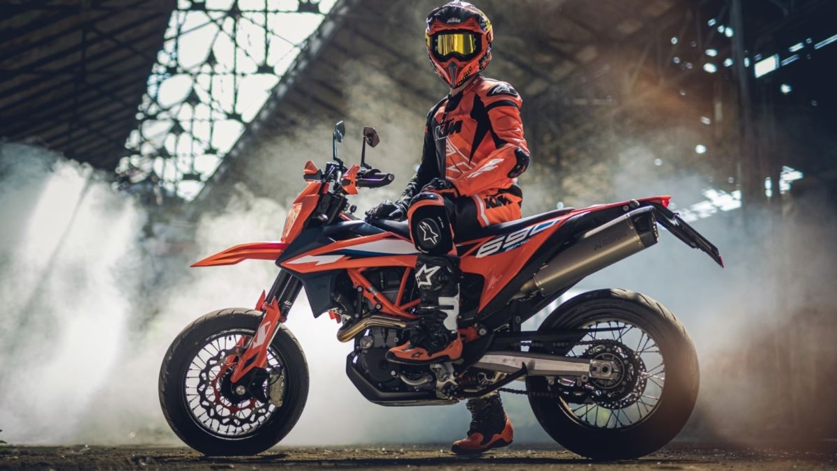 2023 KTM 690 SMC R ABS