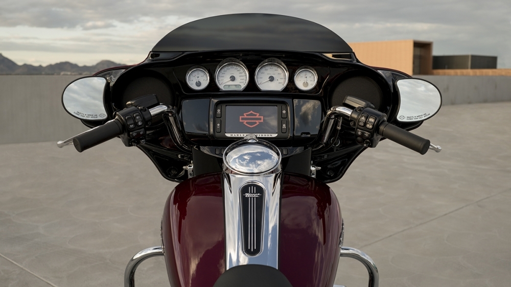 Harley-Davidson_Touring_Street Glide Special