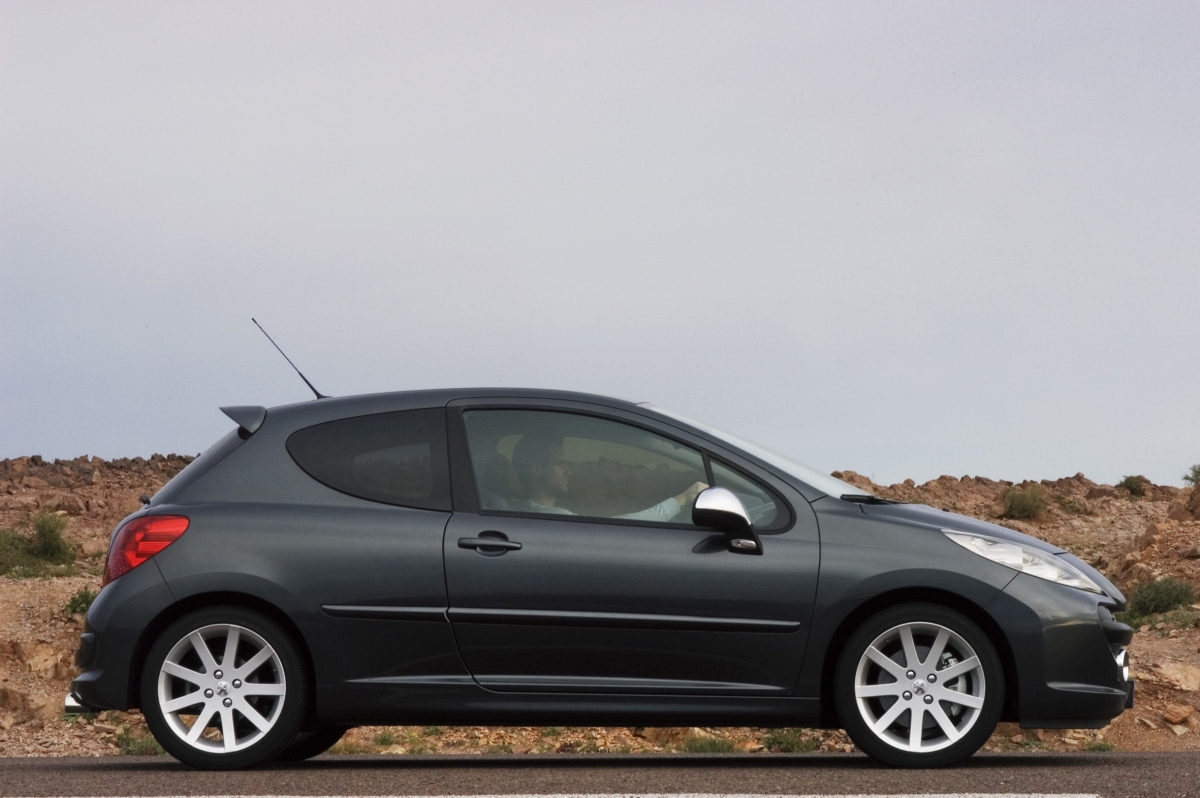 Peugeot_207 GTI_1.6