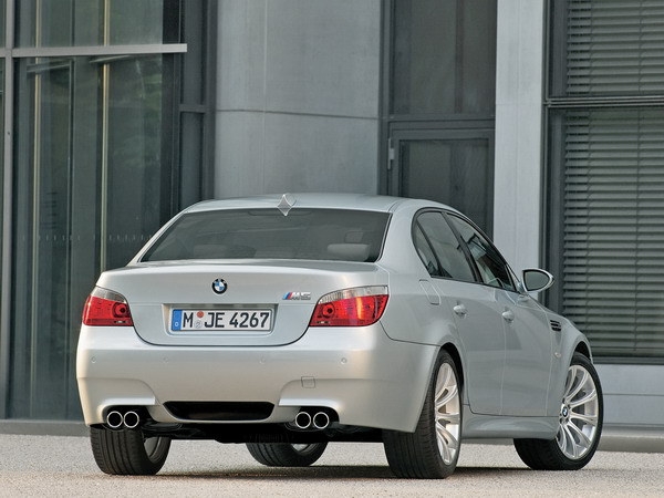 BMW_M5_Sedan