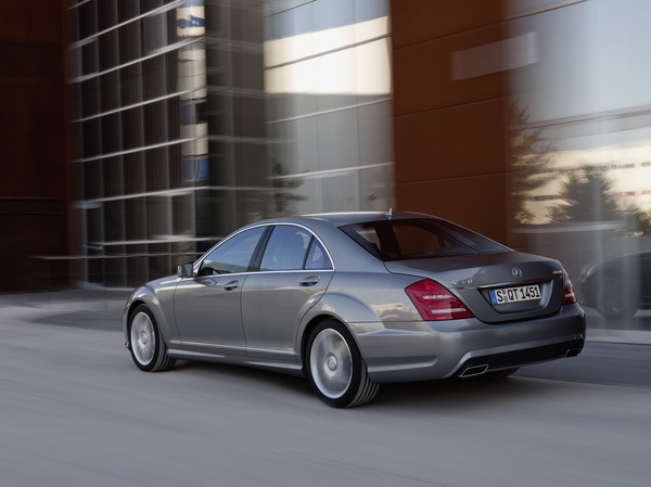 M-Benz_S-Class_S500L