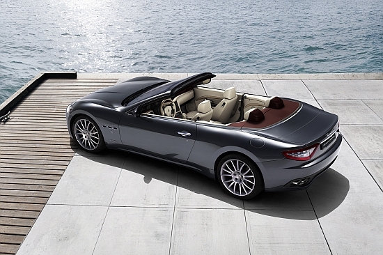 Maserati_GranCabrio_4.7