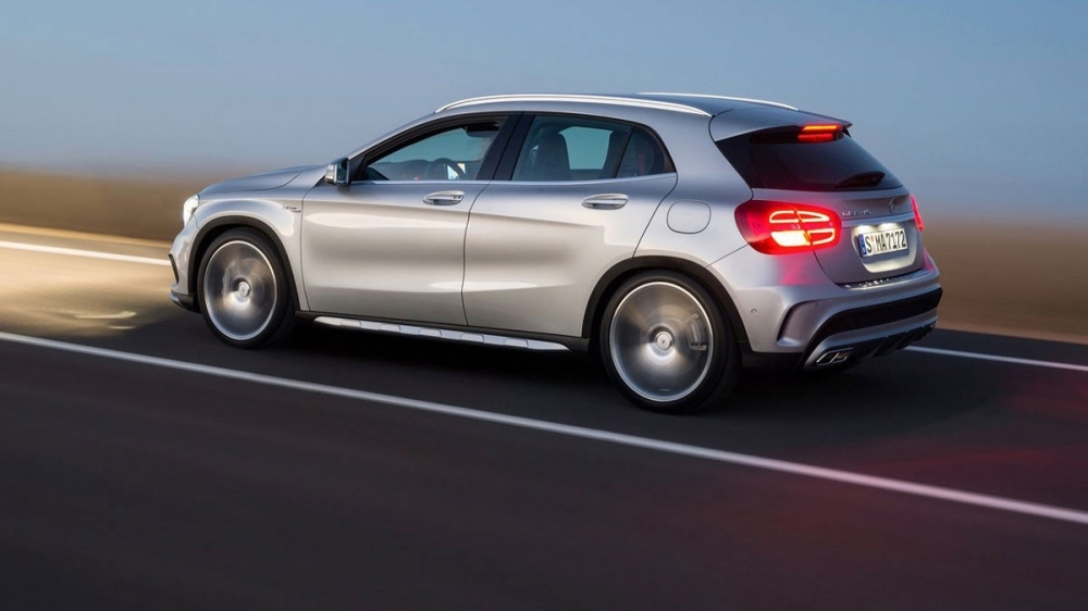 M-Benz_GLA-Class_AMG GLA45 4MATIC