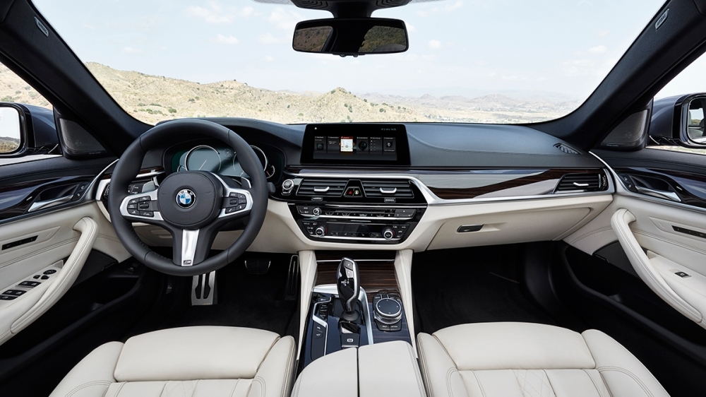 BMW_5-Series Sedan(NEW)_530i Luxury