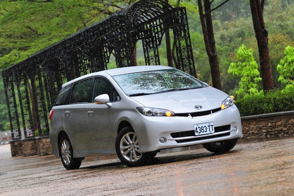 2010 Toyota Wish