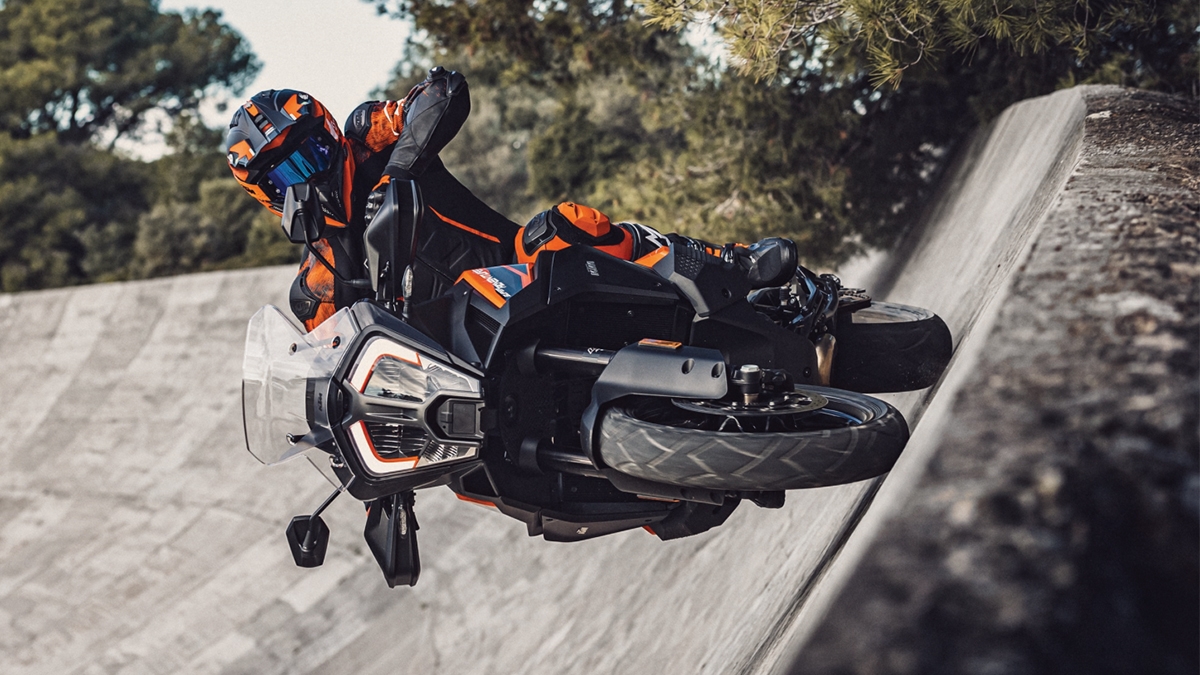 2022 KTM 1290 Super Adventure S ABS