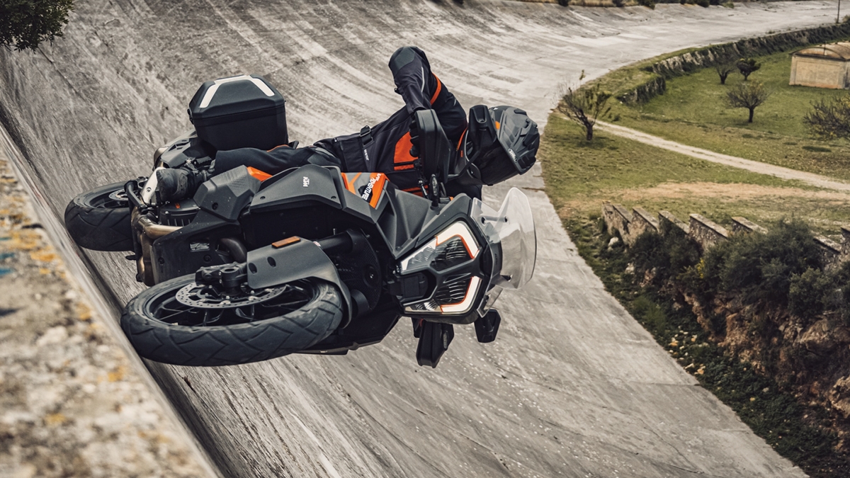 2022 KTM 1290 Super Adventure S ABS