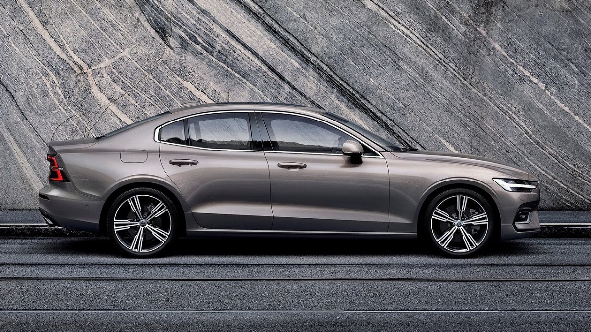 2023 Volvo S60 Plus B4