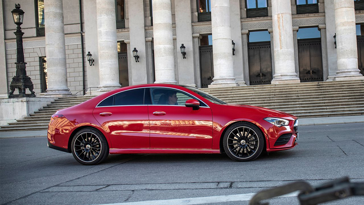 2021 M-Benz CLA 200