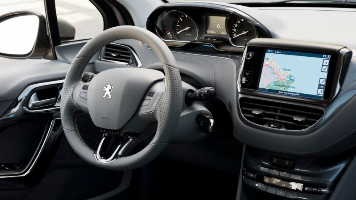 2019 Peugeot 208 1.2 PureTech Signature MT5