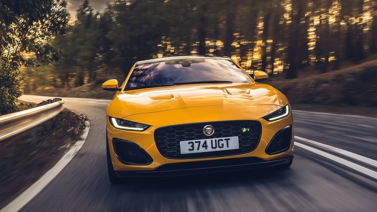 2023 Jaguar F-Type Coupe P300 R-Dynamic