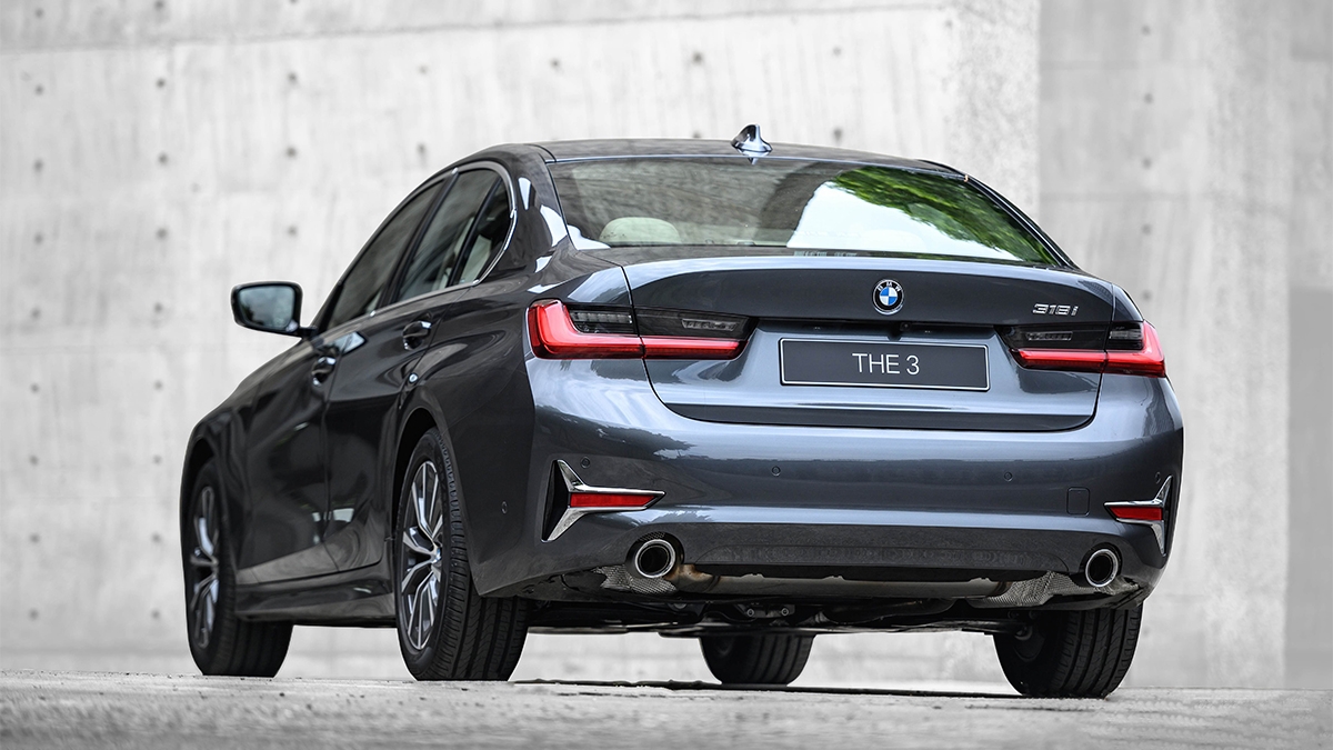 2021 BMW 3-Series Sedan 318i Luxury