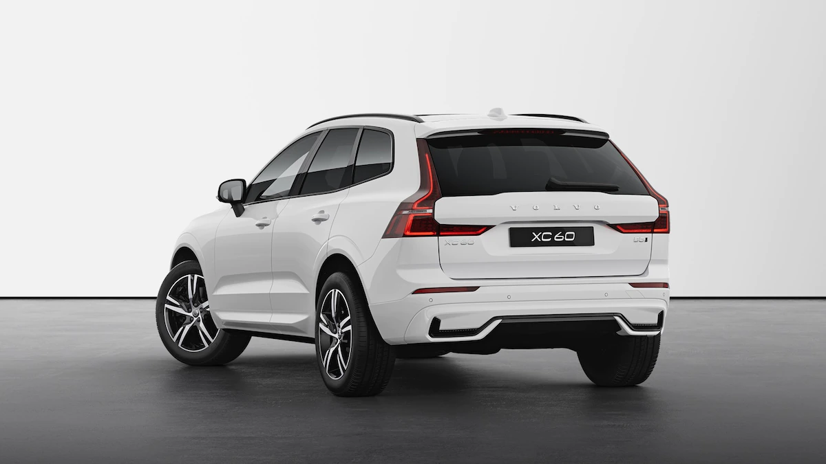 2022 Volvo XC60 B5 R-Design