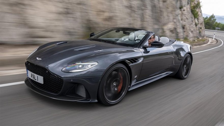 2021 Aston Martin DBS Volante