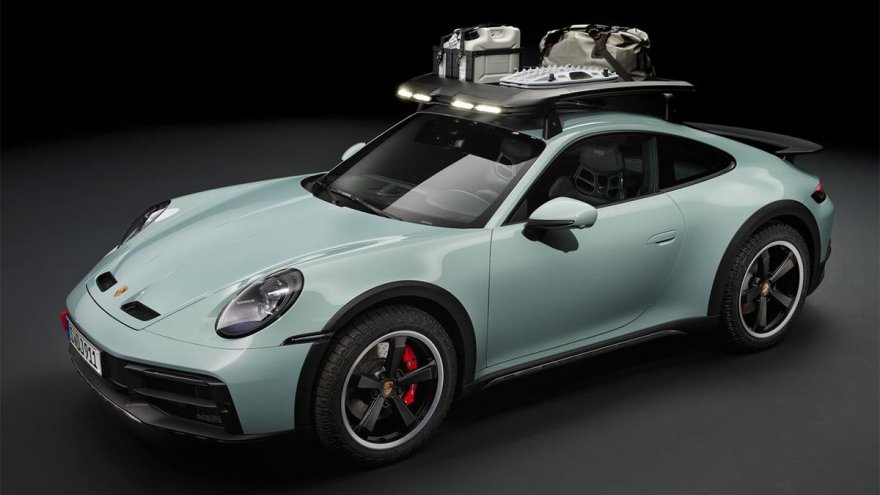 2023 Porsche 911 Dakar