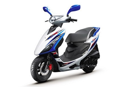 Suzuki_GSR_125 FI