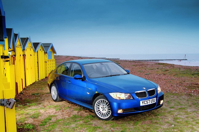 BMW_3 Series Sedan_320i