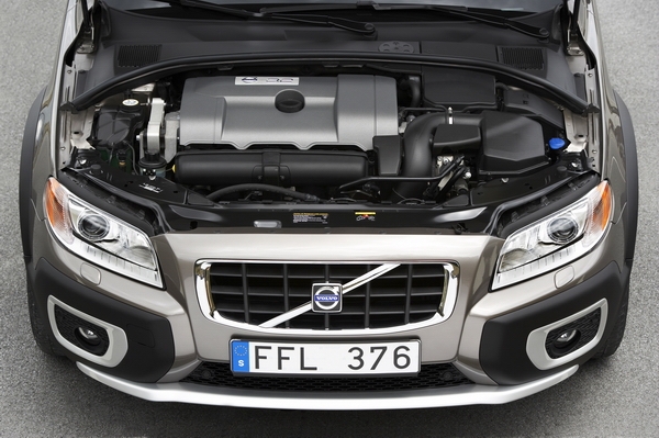 Volvo_XC70_D5