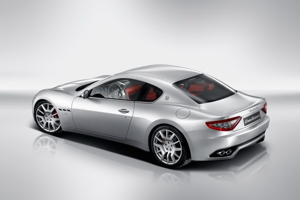 Maserati_Gran Turismo_標準款