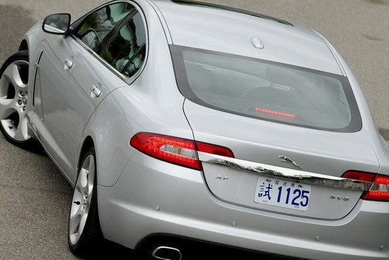 Jaguar_XF_4.2 SV8