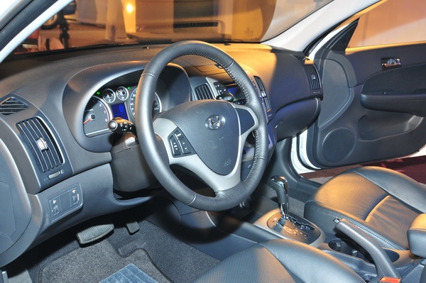 Hyundai_i30_CW 1.6 經典型