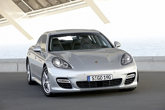 Porsche_Panamera_Turbo