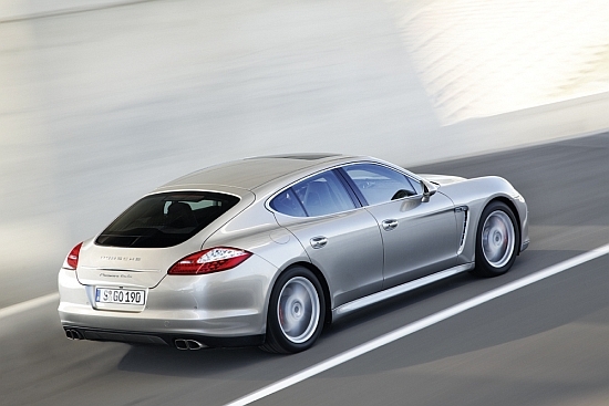 Porsche_Panamera_Turbo