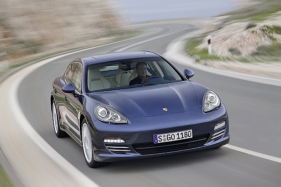 Porsche_Panamera_4S