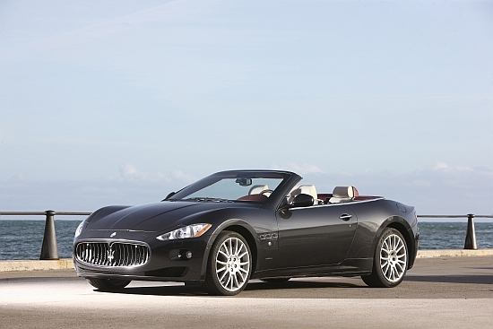 Maserati_GranCabrio_4.7