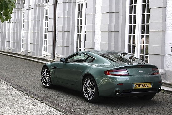 Aston Martin_Vantage_V8 Coupe