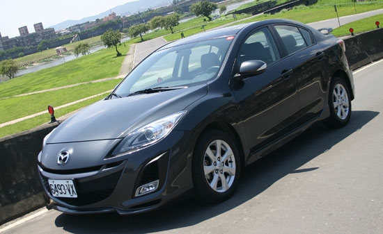 Mazda_3 4D_2.0 影音旗艦型