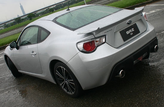 Subaru_BRZ_2.0 6AT