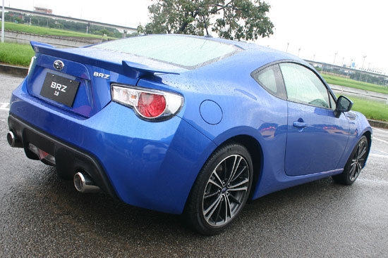 Subaru_BRZ_2.0 6MT