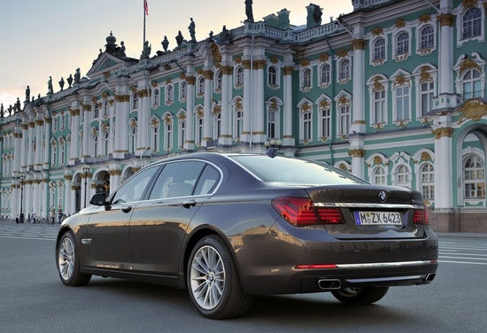 BMW_7-Series_750Li