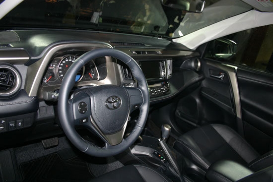 Toyota_RAV4_2.5 4WD旗艦版