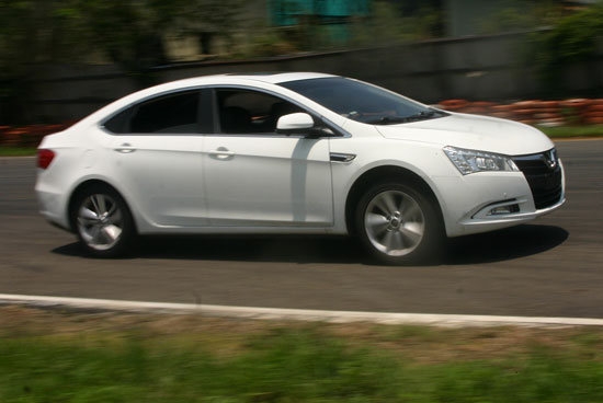 Luxgen_5 Sedan_1.8手排型